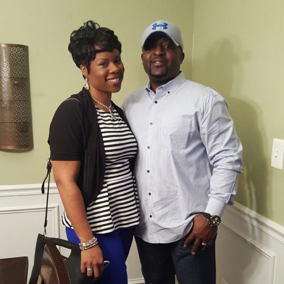 Women's Top - Picture 3 of 3